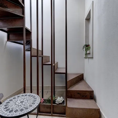 מלון דירות Ortigia 4*