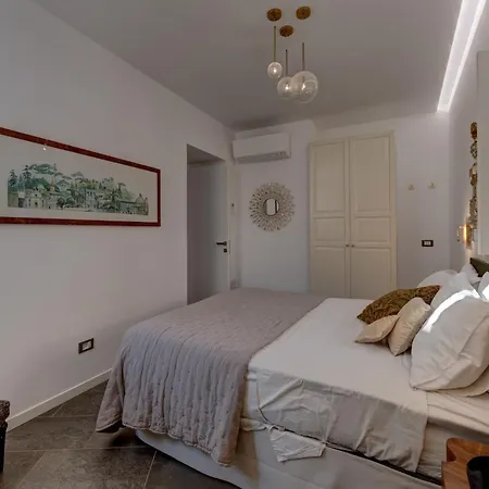 מלון דירות Ortigia 4*