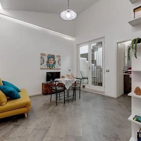 Ortigia מלון דירות 4*