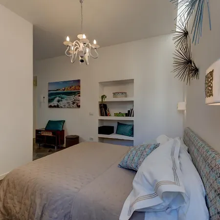 Ortigia מלון דירות 4*